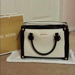 Michael kors large taryn purse—listed on mercari
